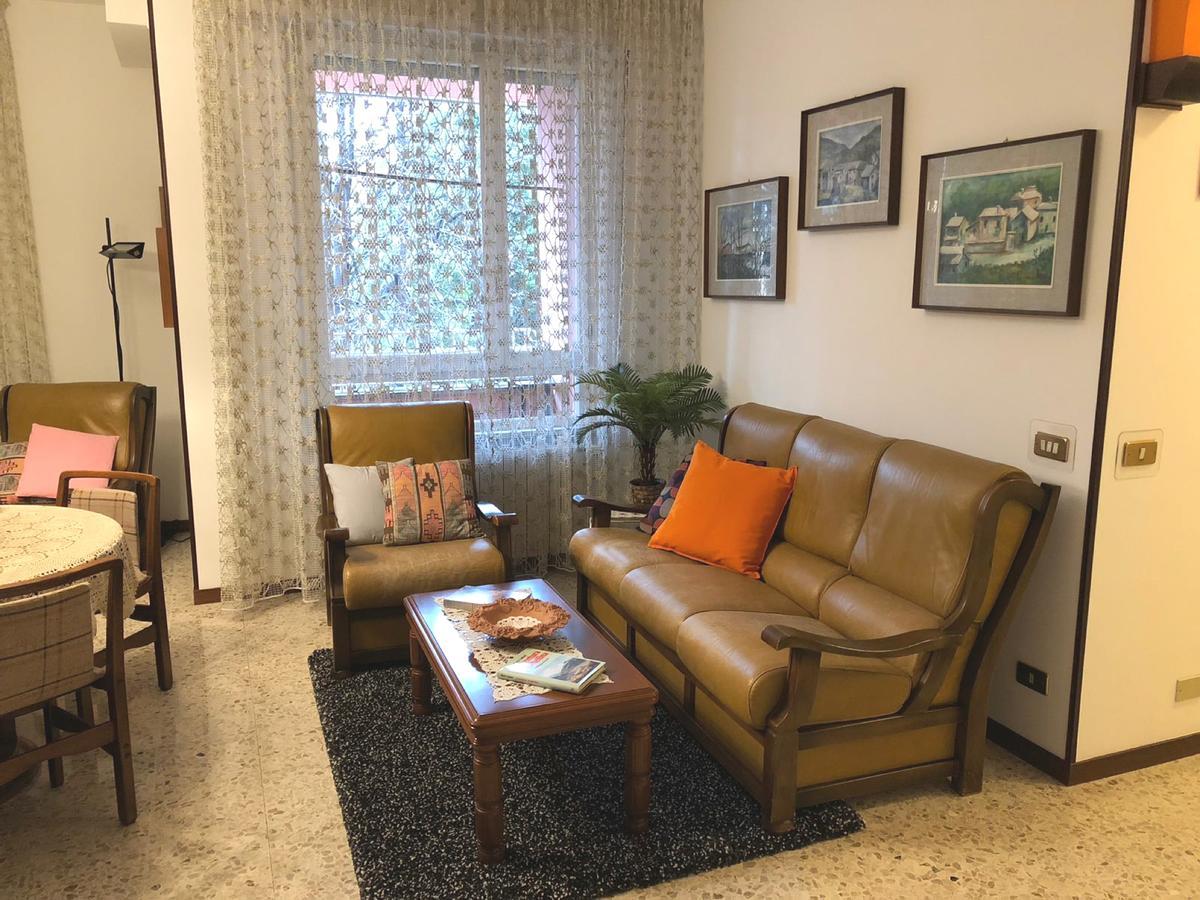 La Casa Rosa By Roby&Silvy Apartment Bellano Bagian luar foto